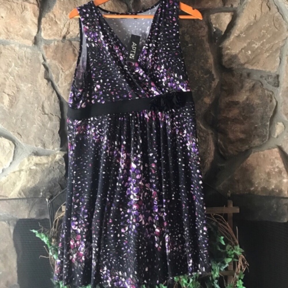 💜NWT APT. 9💜FLORAL DRESS WITH ROSETTES 💜 - Picture 3 of 5